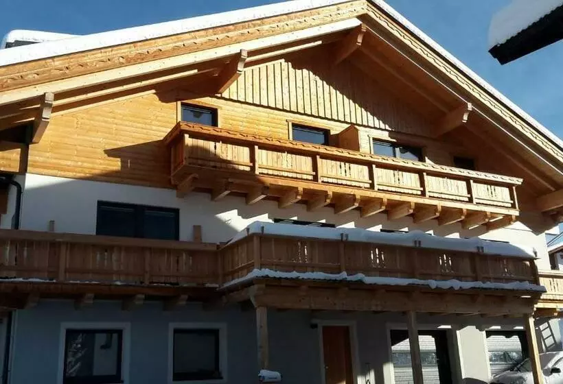 ペンション Oberrollerhof