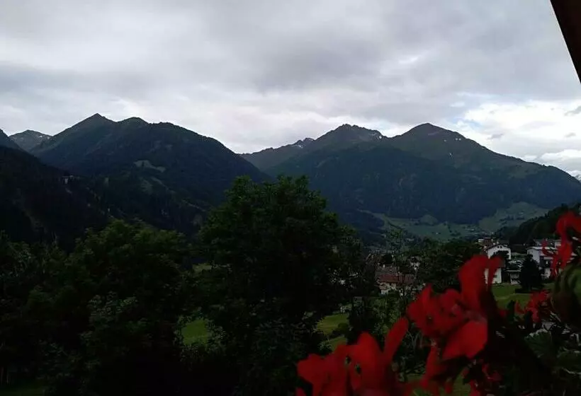 ペンション Oberrollerhof