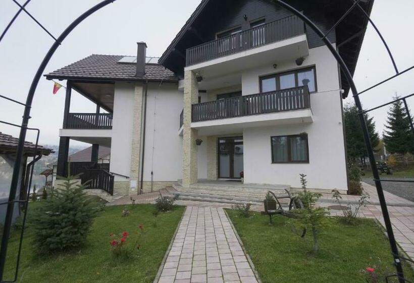 پانسیون Aqualina Colibita Pe Malul Lacului