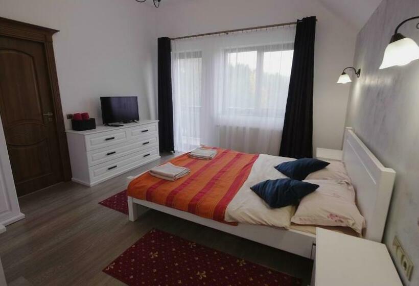 پانسیون Aqualina Colibita Pe Malul Lacului