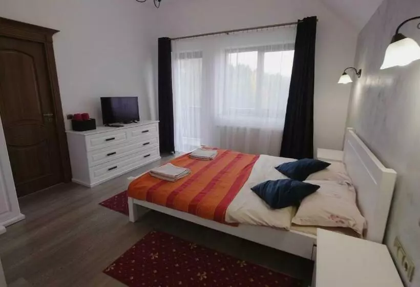 Majatalo Aqualina Colibita   Pe Malul Lacului