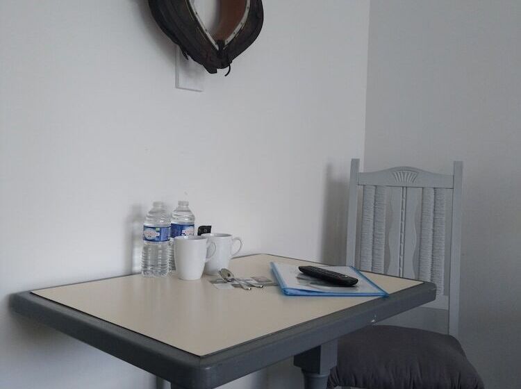 住宿加早餐  La Bergerie Du Mesnil