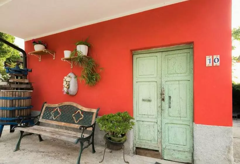 Aamiaismajoitus (B&B) La Casetta Di Richetto