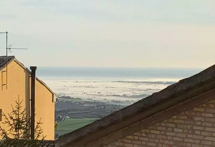 Aamiaismajoitus (B&B) Terrazza Sull Infinito