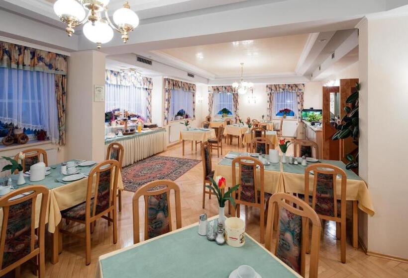 בית מלון כפרי Gasthaus Pension Zum Lustigen Steirer