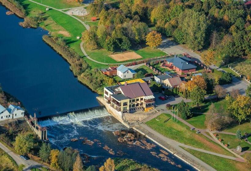 هتل Viešbutis Banga