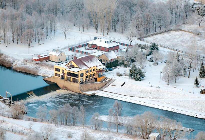 هتل Viešbutis Banga