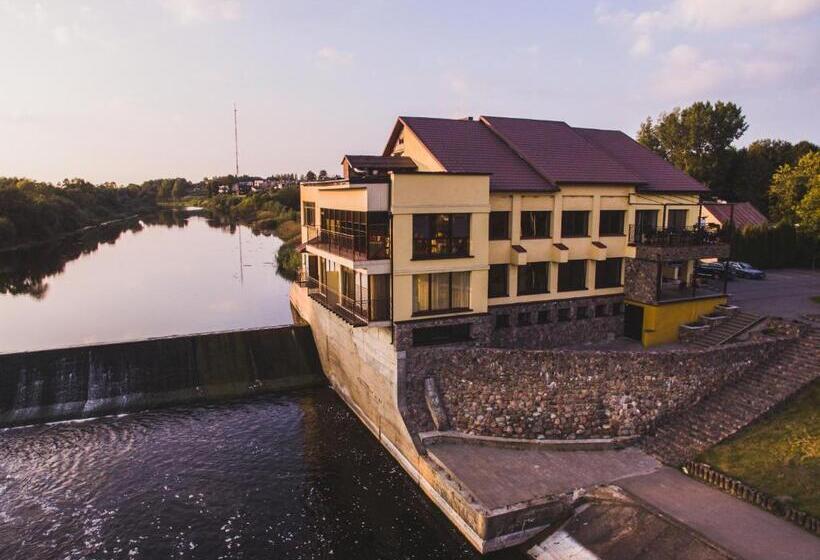 هتل Viešbutis Banga