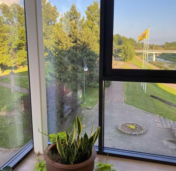 هتل Viešbutis Banga