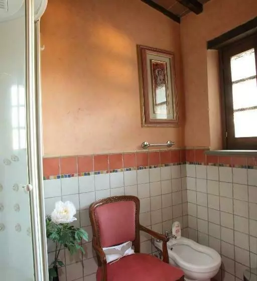 Majatalo Camera Rosa