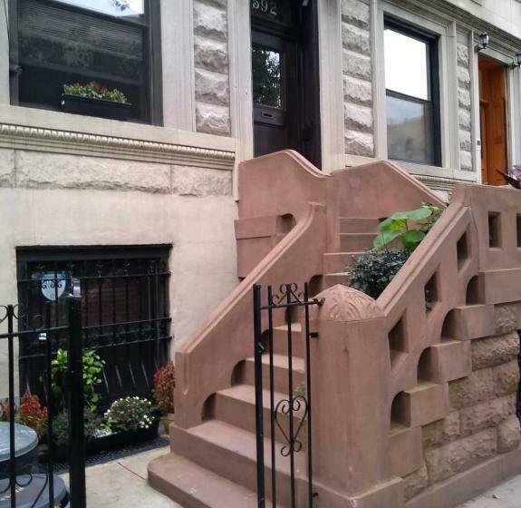 פנסיון Irving Manor