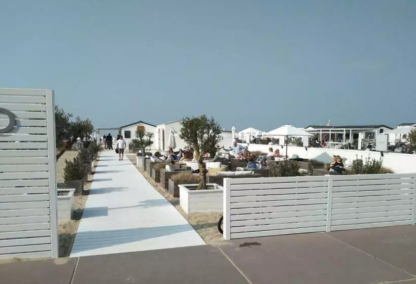 پانسیون Knokke Guestroom Charming Room In Knokke City Center Is Pet Friendly!