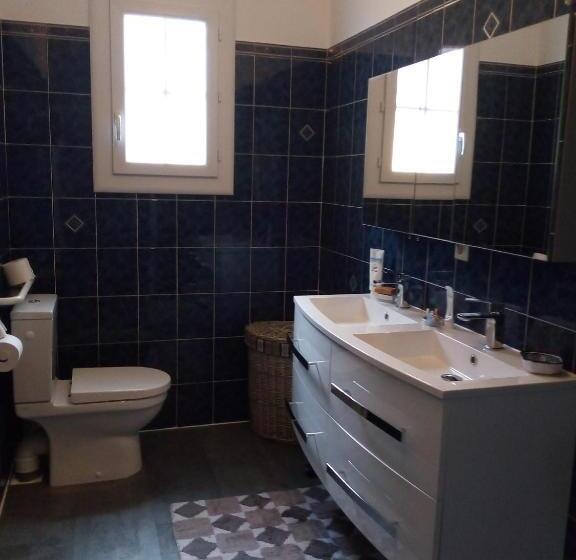 تختخواب و صبحانه Les Sittelles