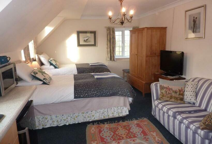 민박 Maunditts House