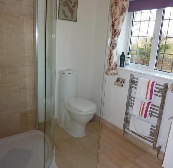 민박 Maunditts House