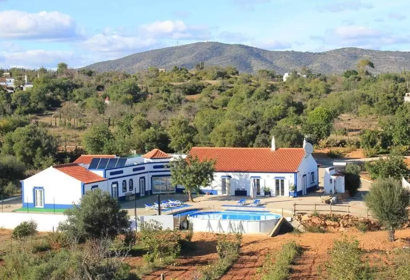 Aamiaismajoitus (B&B) Monte Das Perdizes