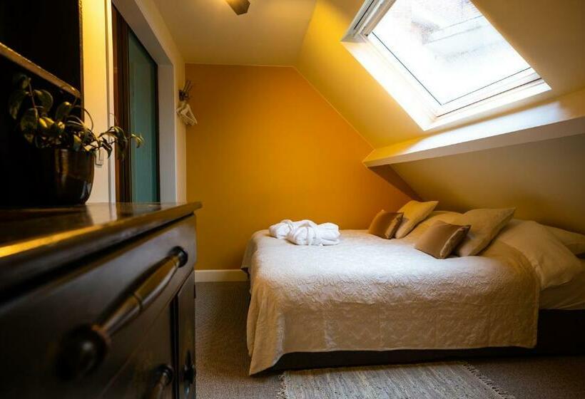 ペンション Place To Bee