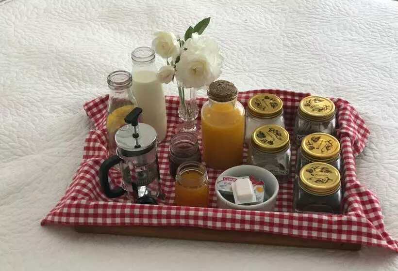 پانسیون Quiet Boutique Generous Breakfast