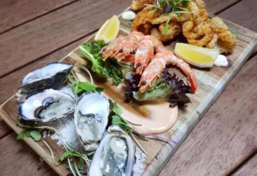 بنسيون The Blackwater Suite