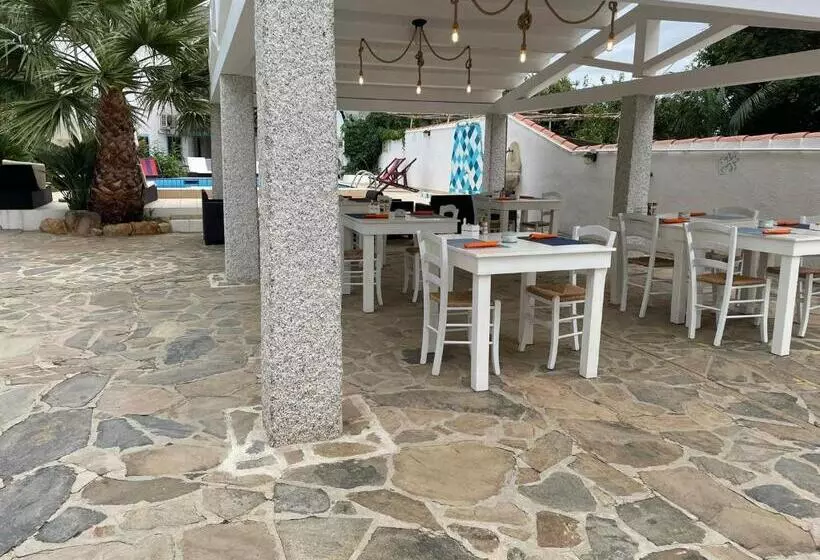 تختخواب و صبحانه Villa Dessena Guest House