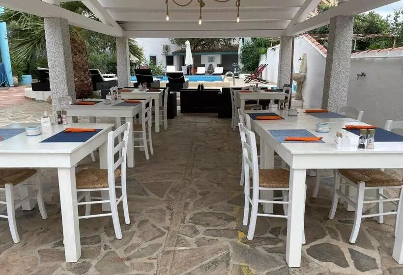 تختخواب و صبحانه Villa Dessena Guest House