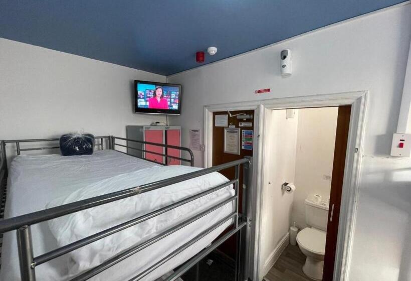 Alberg Backpackers Blackpool Hotel & Suites