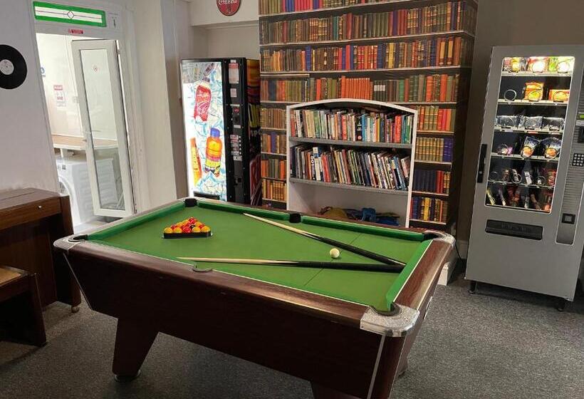 Alberg Backpackers Blackpool Hotel & Suites