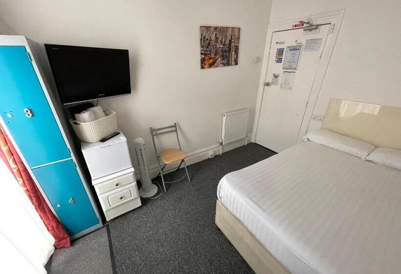 Alberg Backpackers Blackpool Hotel & Suites