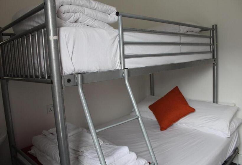 Alberg Backpackers Blackpool Hotel & Suites