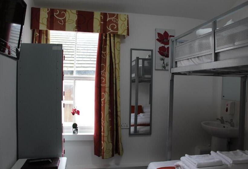 Alberg Backpackers Blackpool Hotel & Suites