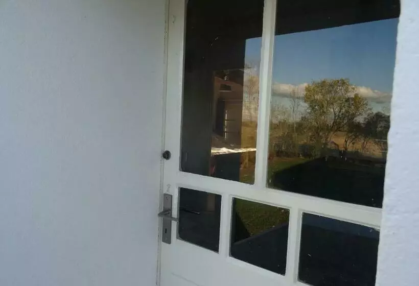 تختخواب و صبحانه Auberge Bonbeaujoli