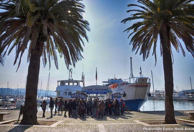 بنسيون Mediterranean Concept House