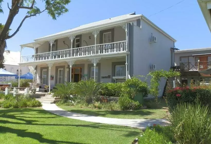 Majatalo Towerzicht Guest House