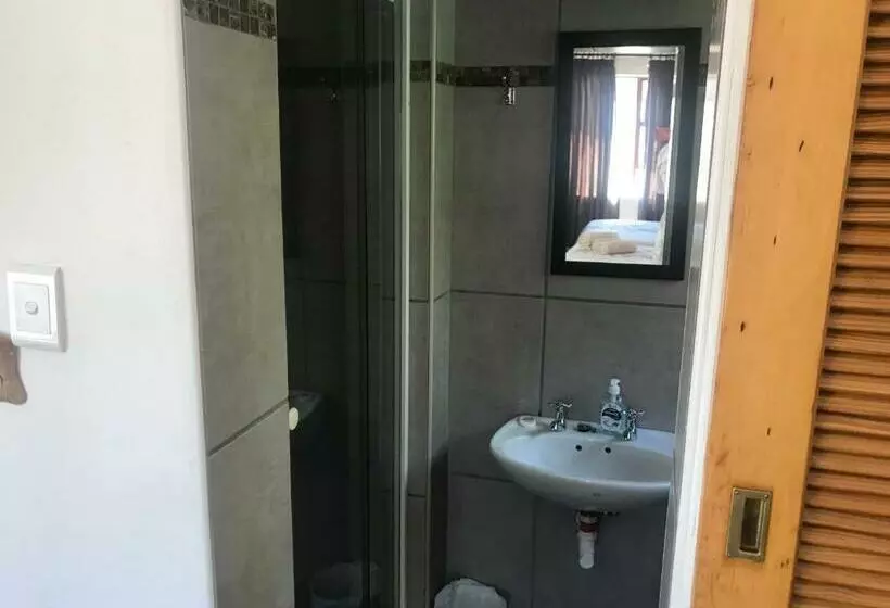 Majatalo Towerzicht Guest House