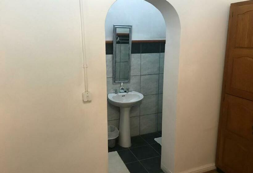 ペンション Towerzicht Guest House