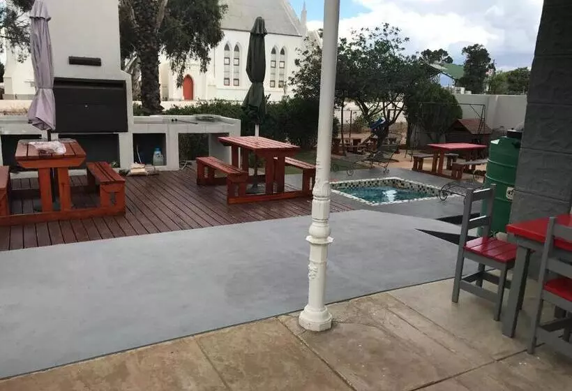 Majatalo Towerzicht Guest House