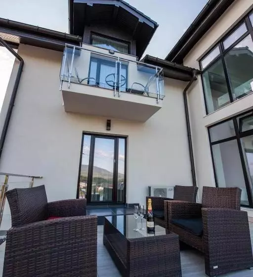 Pensiunea Carul Cu Flori