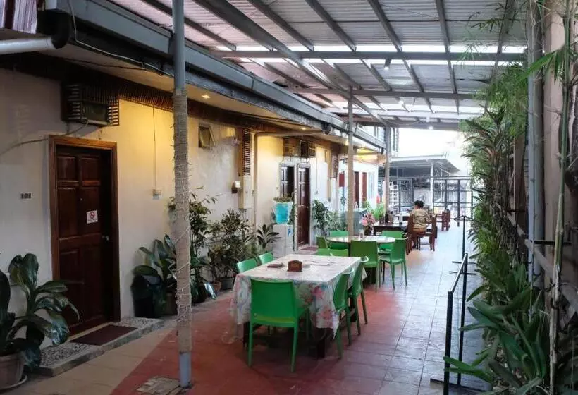 ベッドアンドブレックファースト Coron Residencia De Rosario