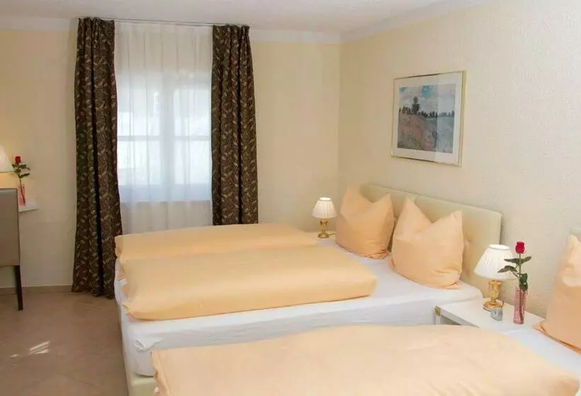 Hotelli Albergo Mamma Rosa