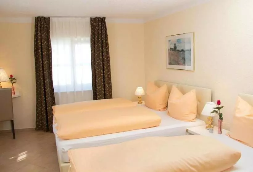 Hotelli Albergo Mamma Rosa