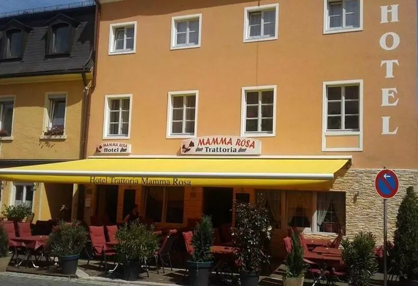 Hotelli Albergo Mamma Rosa