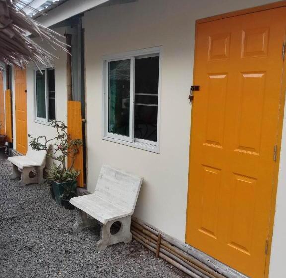 בית מלון כפרי Travellers Rest