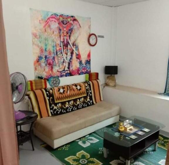 בית מלון כפרי Travellers Rest