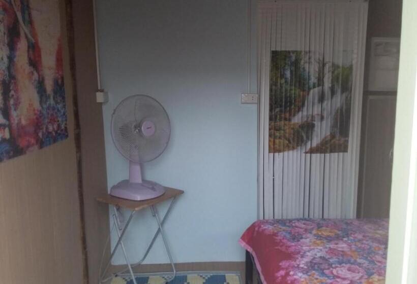 בית מלון כפרי Travellers Rest