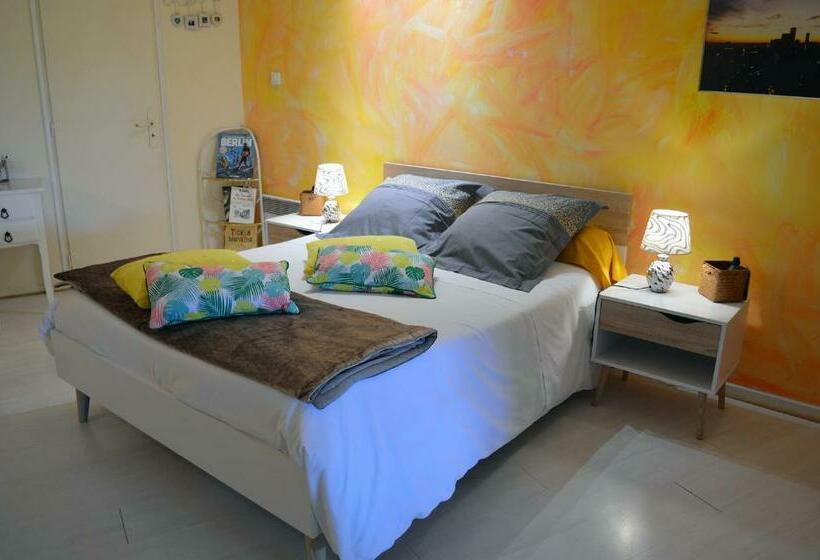 بنسيون Les Remparts D Angoulême