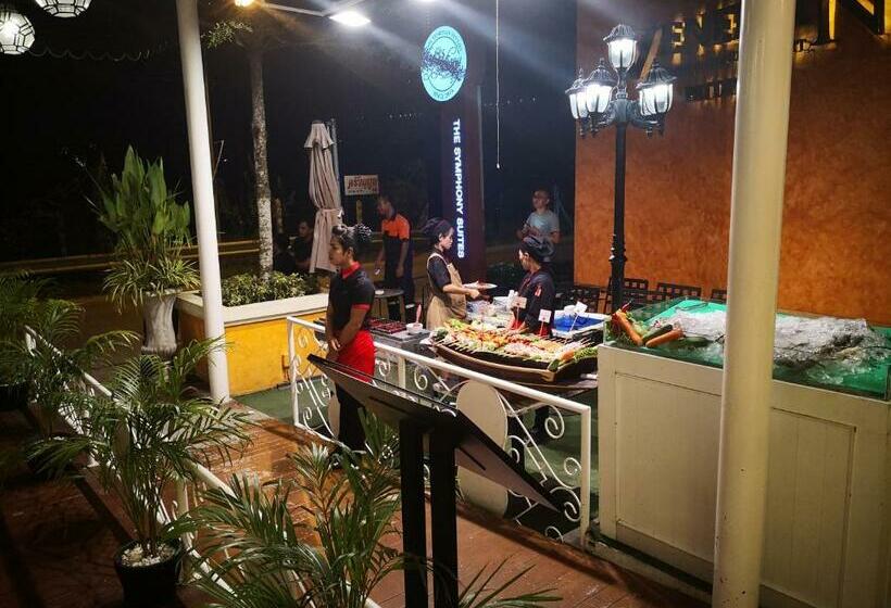 Venetian Poseidon Pool