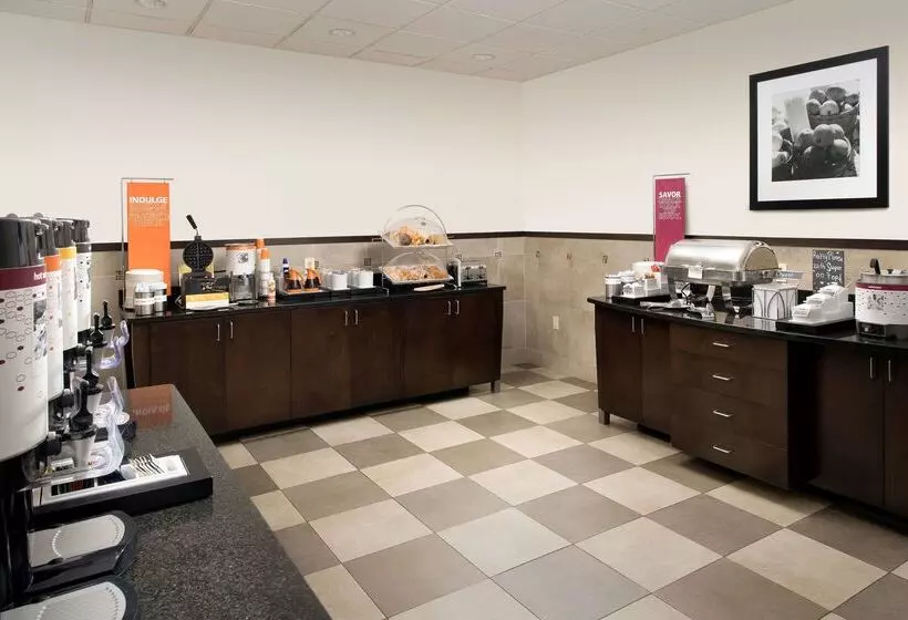 Hampton Inn & Suites Athens I 65