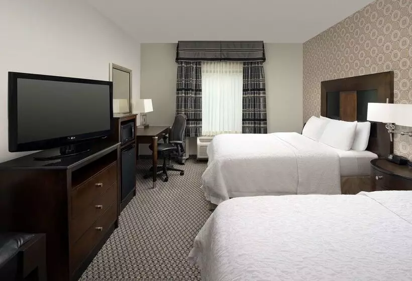 Hampton Inn & Suites Athens I 65