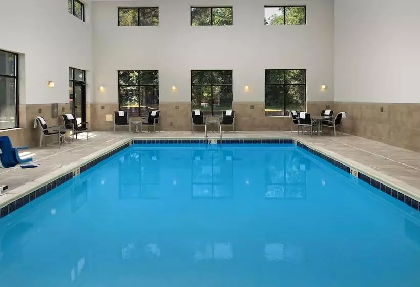 Hampton Inn & Suites Athens I 65