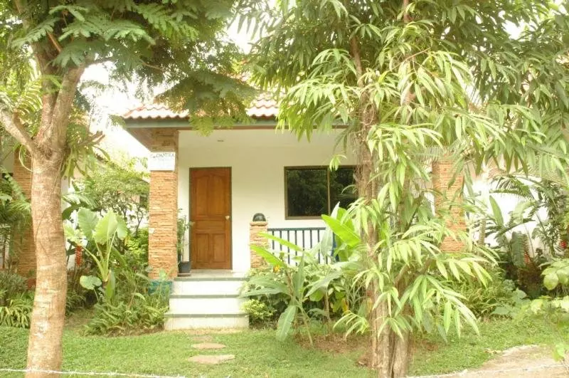 호텔 Chotika Bungalow Phuket